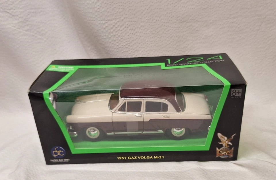 Road Signature Collection 1957 GAZ Volga M-21 Diecast 1:24Scale  New - Image 3 of 4