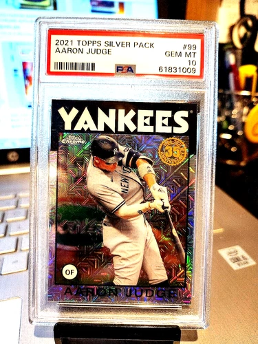 2021 AARON JUDGE TOPPS SILVER PACK #99 GEM MT 10 " MVP" 62"" HIT KING"