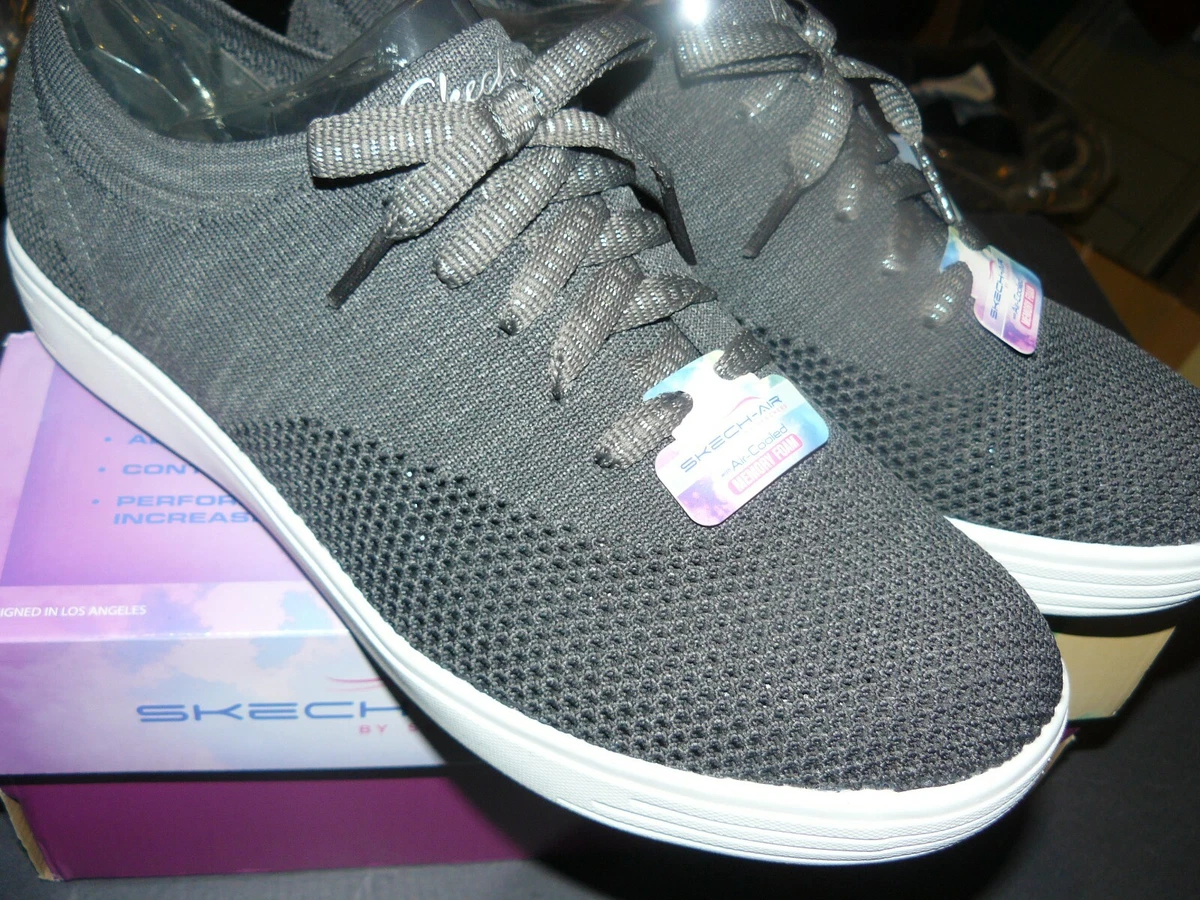 Skechers comfort air clearance just a lil knit
