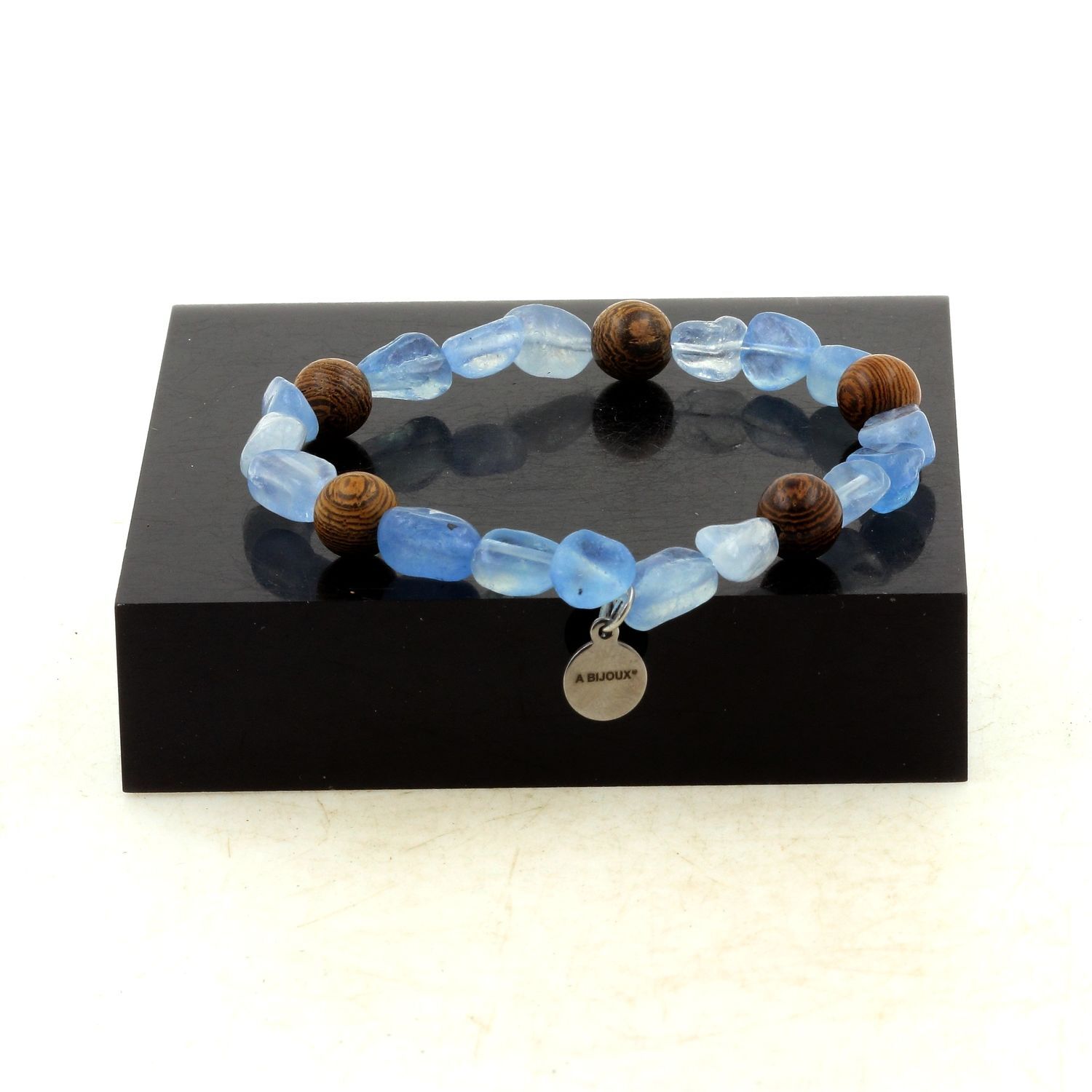 Bracelet aigue-marine Brésil et bois 8 mm pour vos séances de yoga