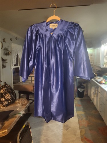 11 Graduation Gowns/7 Mortar Boards only/2 Sashes-Kids - Picture 5 of 14