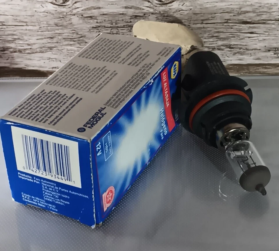 NAPA High/Low Beam Halogen Headlamp 9007 12V Bulb Headlight Lens Type HB5 Bulbs - Image 3 of 4