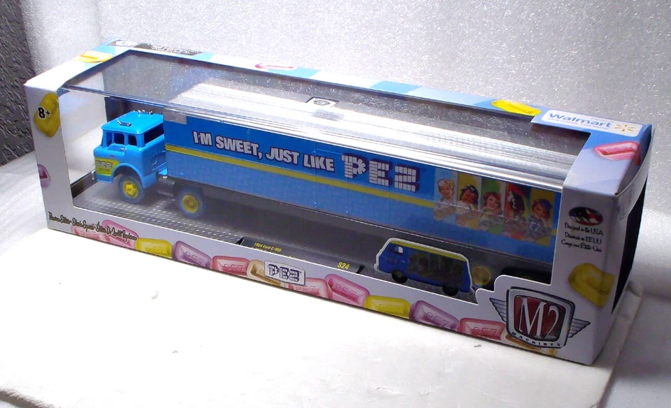 M2 Machines Chase Pez 1964 Ford C-950 & 1965 Ford Econoline Van 1:64 1/500 - Image 3 of 3