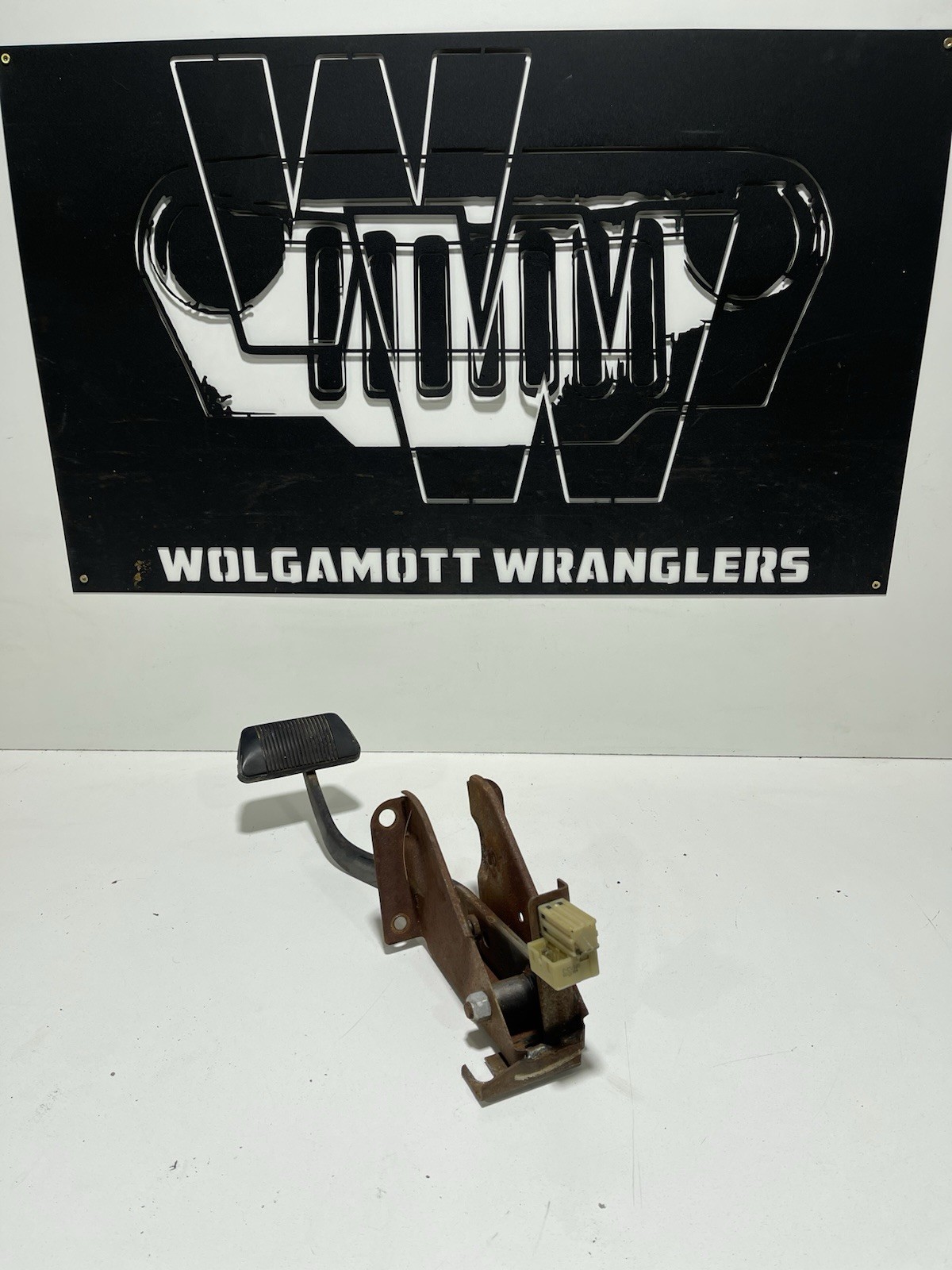 Automatic Brake Pedal Lever Bracket Assembly + Sensor 97-06 Jeep TJ Wrangler