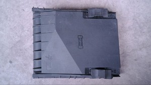 Deckel Sicherungskasten 1K0937132F 1896 CCM 66 KW VW Golf 1.9 TDI DPF Bj 2006