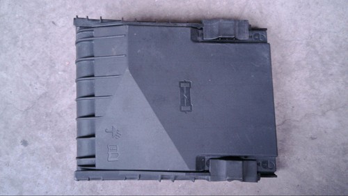 Deckel Sicherungskasten 1K0937132F 1896 CCM 66 KW VW Golf 1.9 TDI DPF Bj 2006