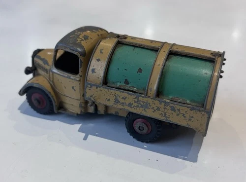 Vintage 1950s Dinky Toys No. #252 Bedford Refuse Wagon