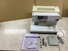 PFAFF Quilt Expression 2044 Sewing Machine