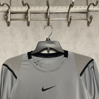 Nike Shirt Men's XL Gray ZeroAdapt Running Center Swoosh Performance Training