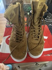 Nike SF Air Force 1 Alto “Beige Dorado” - Niños 7Y Botas Militares Estilo
