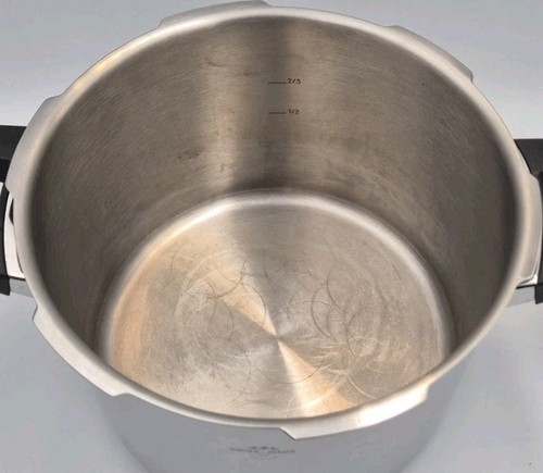 Duromatic Inox Pressure Cooker Side Grips - 22cm / 6L Kuhn Rikon Switzerland - Picture 7 of 9
