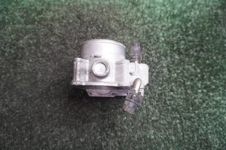 Cuerpo del acelerador Lexus IS350 2006 2007 2008 2009 motor de 2,5 L OEM 2203031020 Foto 3 de 4