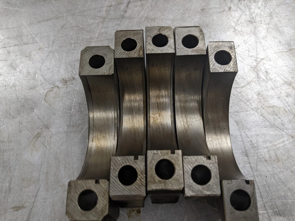 Engine Block Main Caps From 2013 Volkswagen CC 2.0 - Image 3 of 4