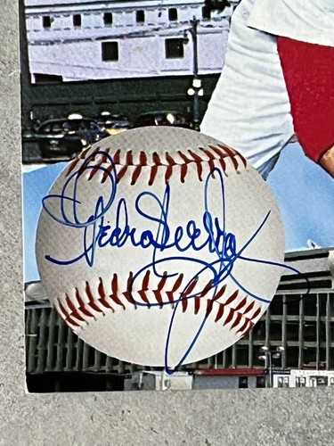 Pedro Sierra Autographed Hispanic Heritage Museum HoF Signed 6x8 Pamphlet Auto - Picture 2 of 2