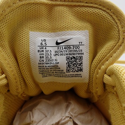 Size 6.5 Women's Nike Phoenix Waffle Sneakers FJ1409-700 Wheat