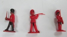 Vintage 1950 s plastic toy soldiers Coldstream Guards from England Empire made