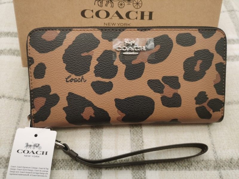 Coach CC865 Long Zip Around Wallet With Leopard Print Outlet