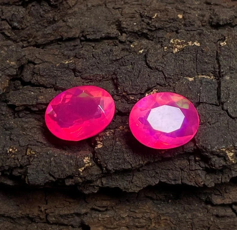 BEAUTIFUL ETHIOPIAN OPAL - Lovely Pink Smoked Opal Pair 9x7MM Size Oval Shape - Image 3 of 4