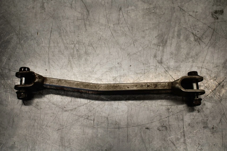 01-02 SUZUKI GSXR750 BARRA DE EJE BARRA DE PAR FRENO TRASERO BB28 Foto 2 de 4