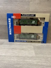 Walthers 932-27627 HO Burlington Northern Bay Window Caboose 2-Pack Custom EX