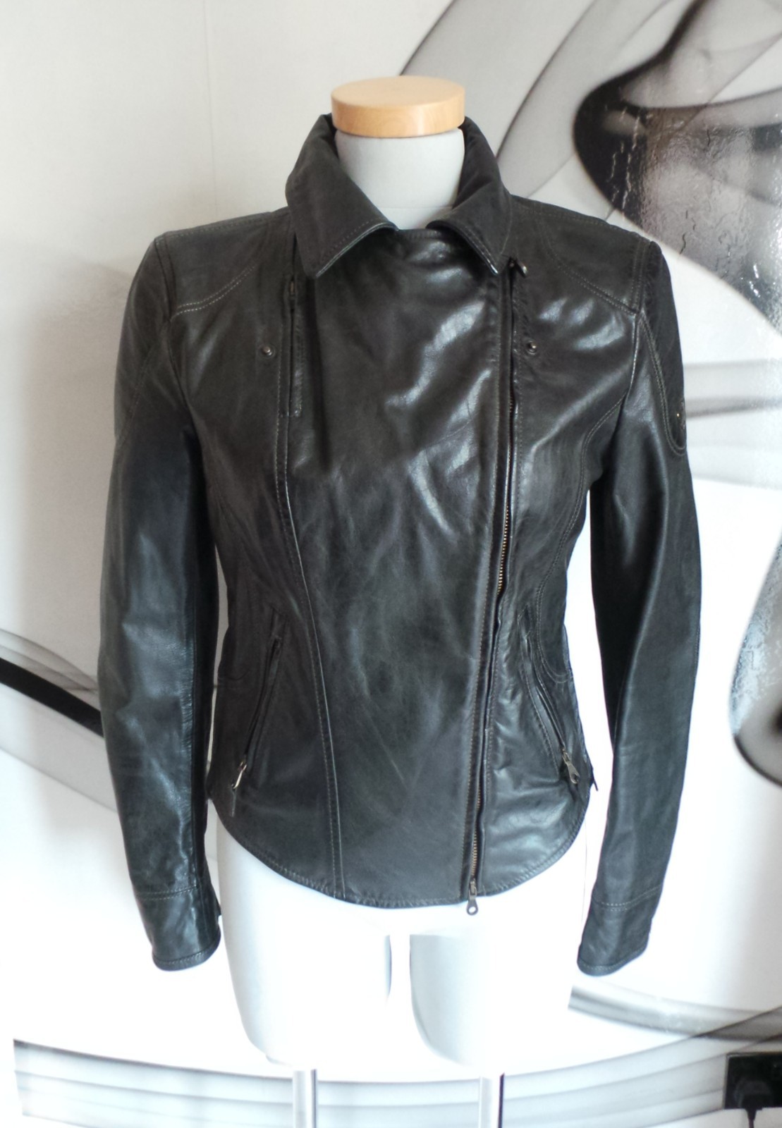 MATCHLESS SOHO Leather FITTED BIKER JACKET MADE IN ITALY SIZE 10 vinted image 3
