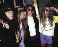 * MARQ TORIEN * signed 8x10 photo * BULLETBOYS * COA *