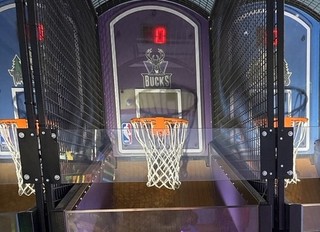Innovative Concepts ICE NBA Hoops Basketball Arcade Machine Timberwolves Bucks