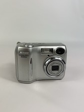 Nikon Coolpix E2200 Digital Camera Silver FOR PARTS