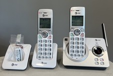 AT T 2 Handset Cordless Phone Answering Machine Caller ID EL52319 Tested
