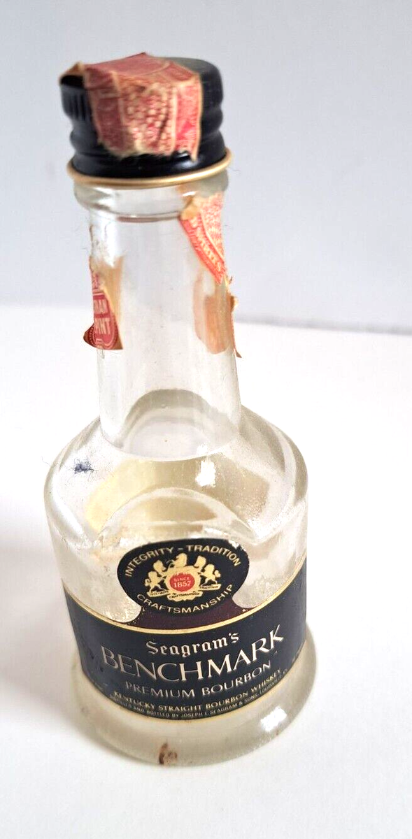 Vtg Seagram's Benchmark Premium Bourbon Mini 1/10 Pint Empty