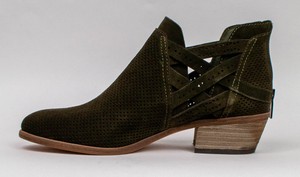 vince camuto pranika bootie