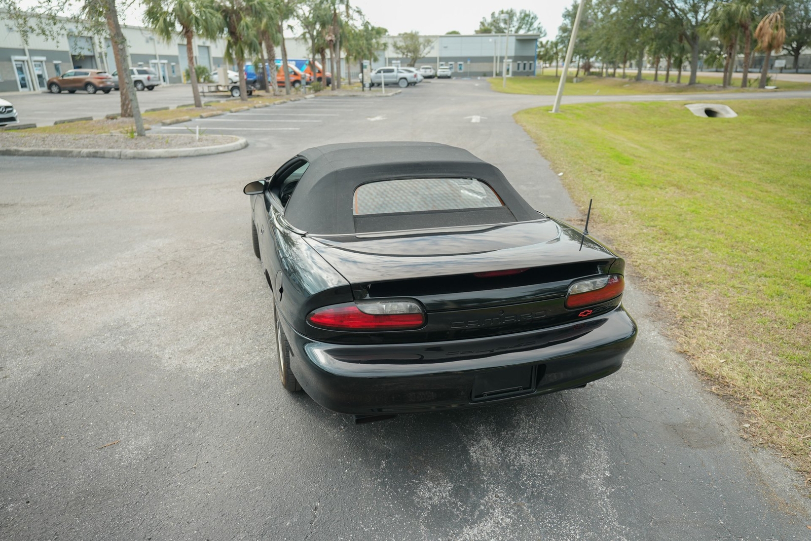 Picture 16 of 24