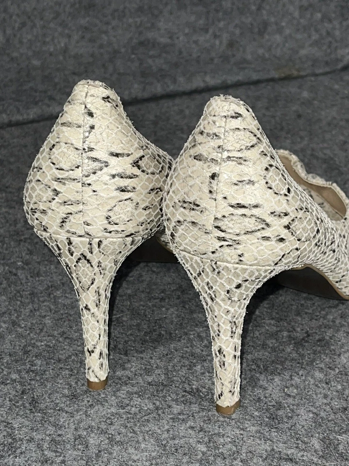 Zapatos Tahari Walden Tacones 10 M Estampado Serpiente Punta abierta Zapatos sin cordones Foto 3 de 4