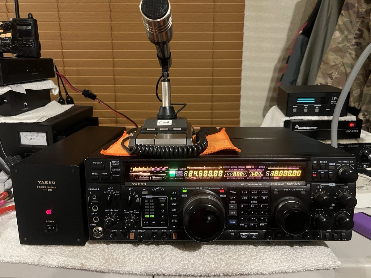 YAESU FT-1000 HF トランシーバー YAESU FT-1000 HF トランシーバー