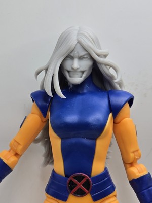 3d Printed YELLOW LANTERN KARU-SIL HEAD 1:12 6'' Classified/Legends Scale
