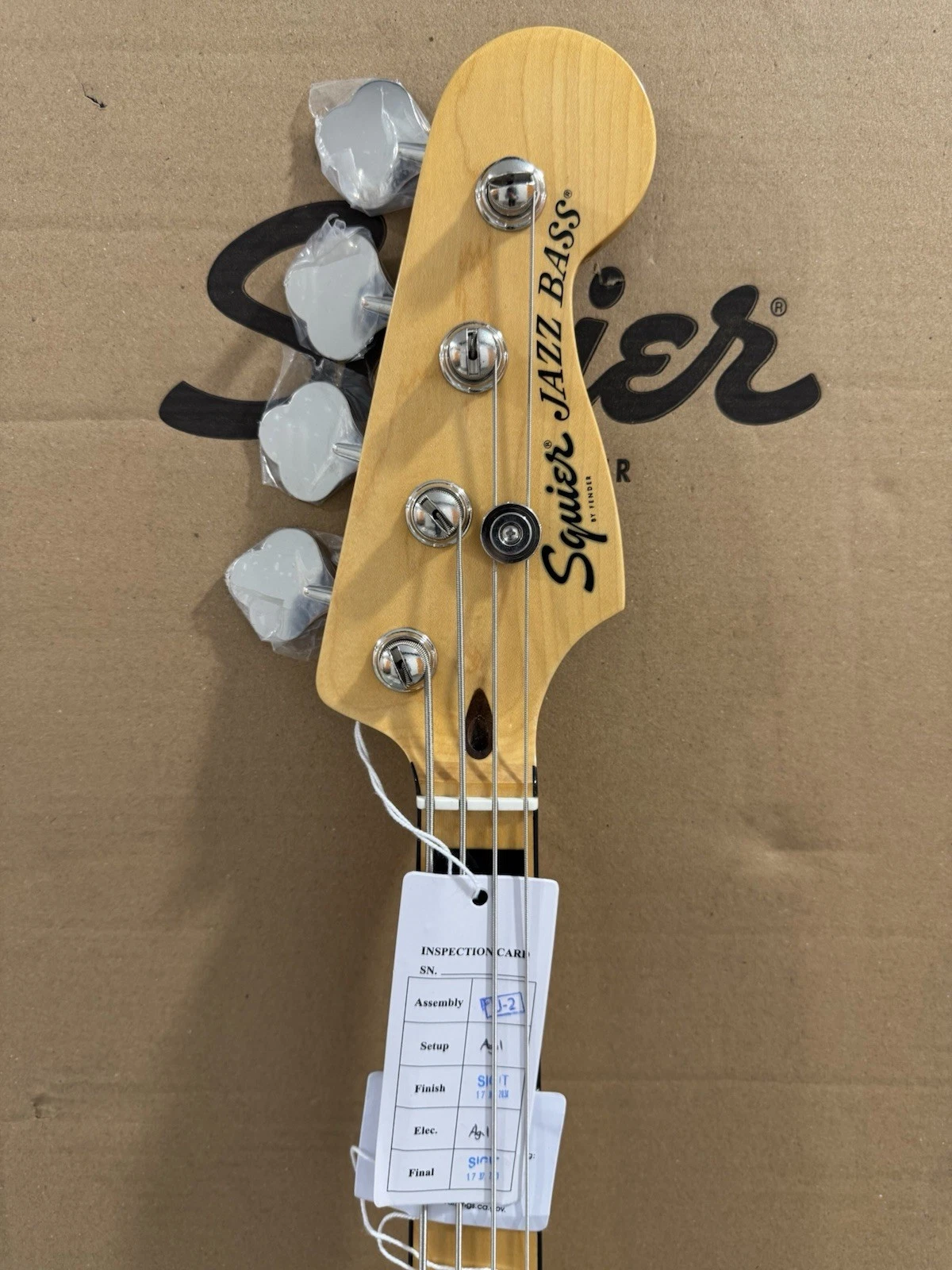 Squier Fender Classic Vibe Active 70s Jazz Bass Ocean Turquoise Guitar Brand New 5
