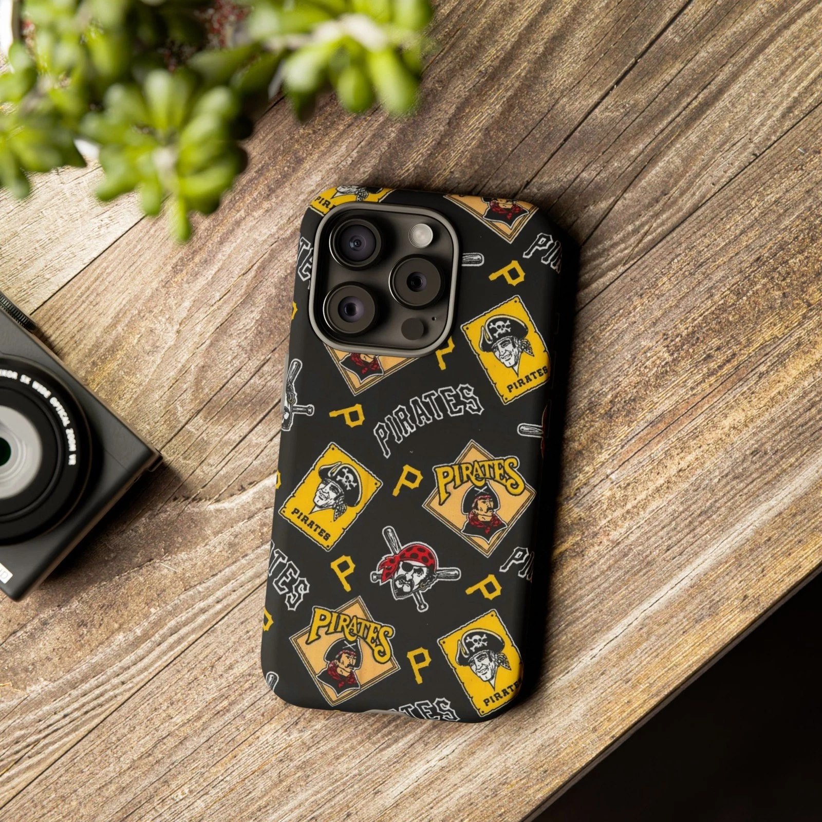 Pittsburgh Pirates Apple iPhone Cases