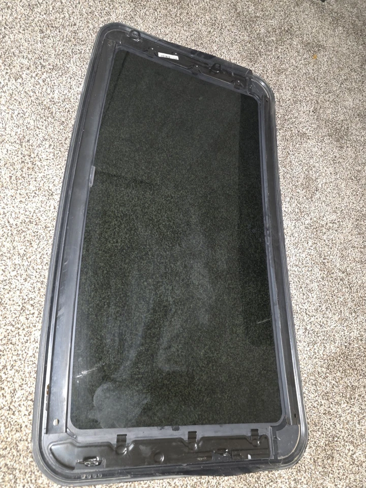 2005-2008 Dodge Ram 1500 2500 3500 Sunroof Sun Moon Roof Glass Factory OEM - Image 2 of 4