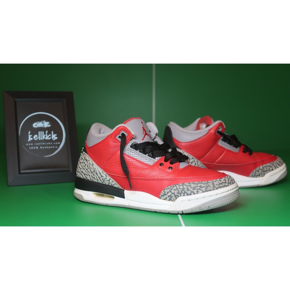 Nike Air Jordan 3 Retro SE United Red Fire Sneaker sz 13 Air Jordan III  main image 4