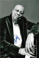 Chucho Valdes Autogramm signed 20x30 cm Bild 