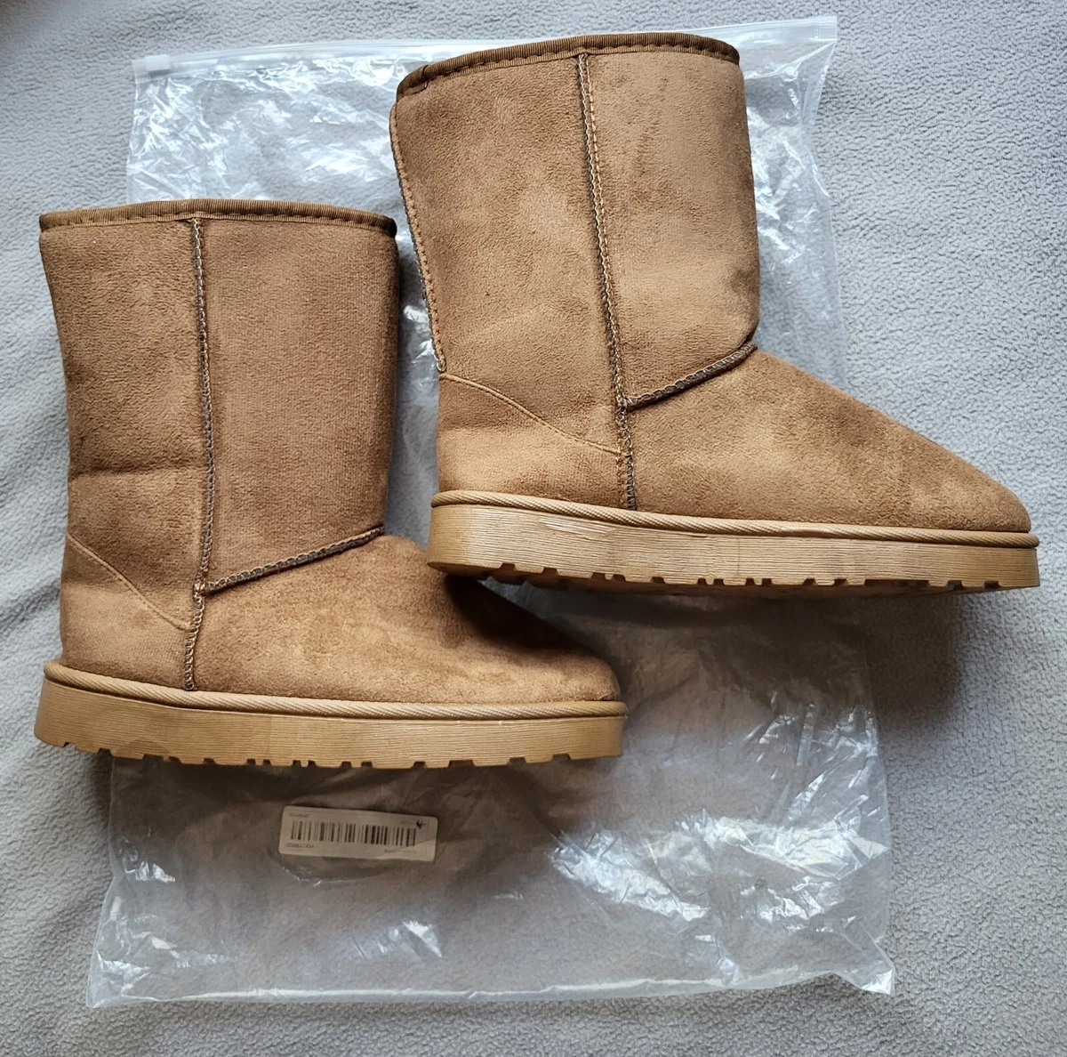 Women s Faux Fur Lined Winter Boots Brand New Size 4 eBay