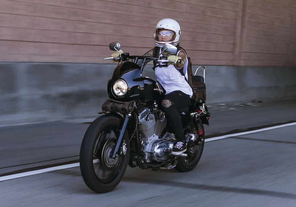 Carenado marca Burly 8" café negro - B10-1000 Foto 2 de 4