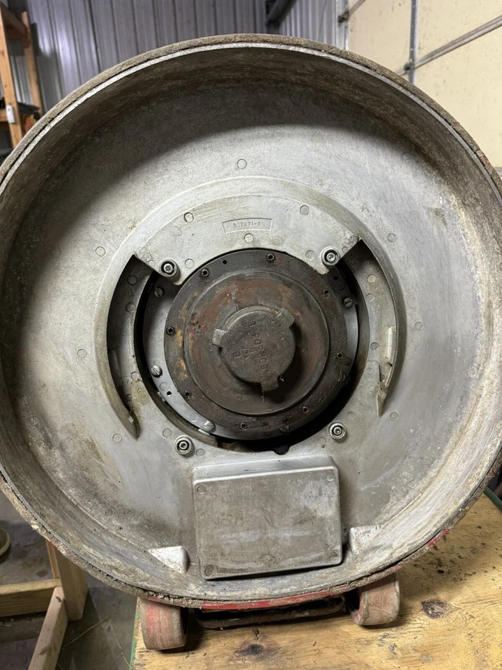 MANTENEDOR DE SUELO CLARKE, MODELO FM-2300, USADO, LIJADORA DE SUELO, RECOGIDA LOCAL DE MO Foto 3 de 4