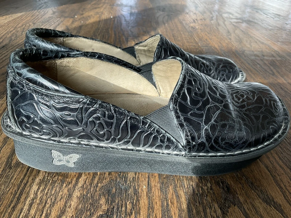 Zuecos sin cordones Alegria Deb-533 de cuero negro rosa en relieve para mujer talla 38/7,5-8 Foto 4 de 4