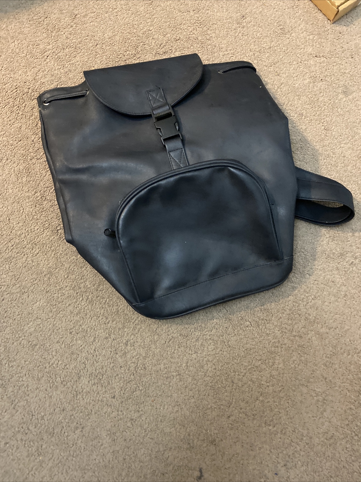 leather backpack - image 1