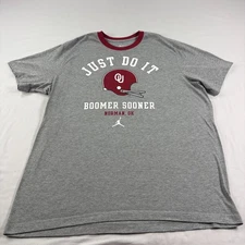 Oklahoma Sooners Nike Shirt Mens XL Gray Boomer Sooner Graphic Tee NCAA