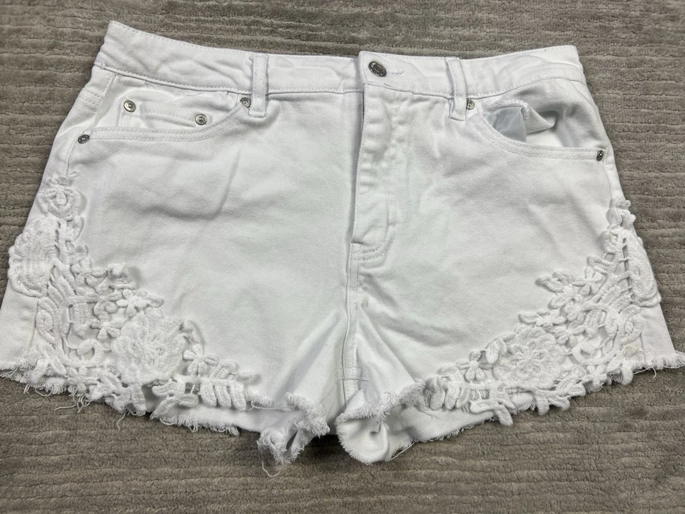 Pantalones Cortos Almost Famous Juniors 13 Blanco Corte Mezcla de Algodón Bordados Foto 3 de 4