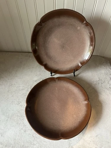 Frankoma Pottery Plainsman Prairie Brown 10” Dinner Plates 5F Scalloped Set of 2