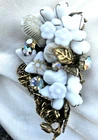 Miriam Haskell GORGEOUS white Glass Flower Rhinestone Vintage 50's Brooch 40F6