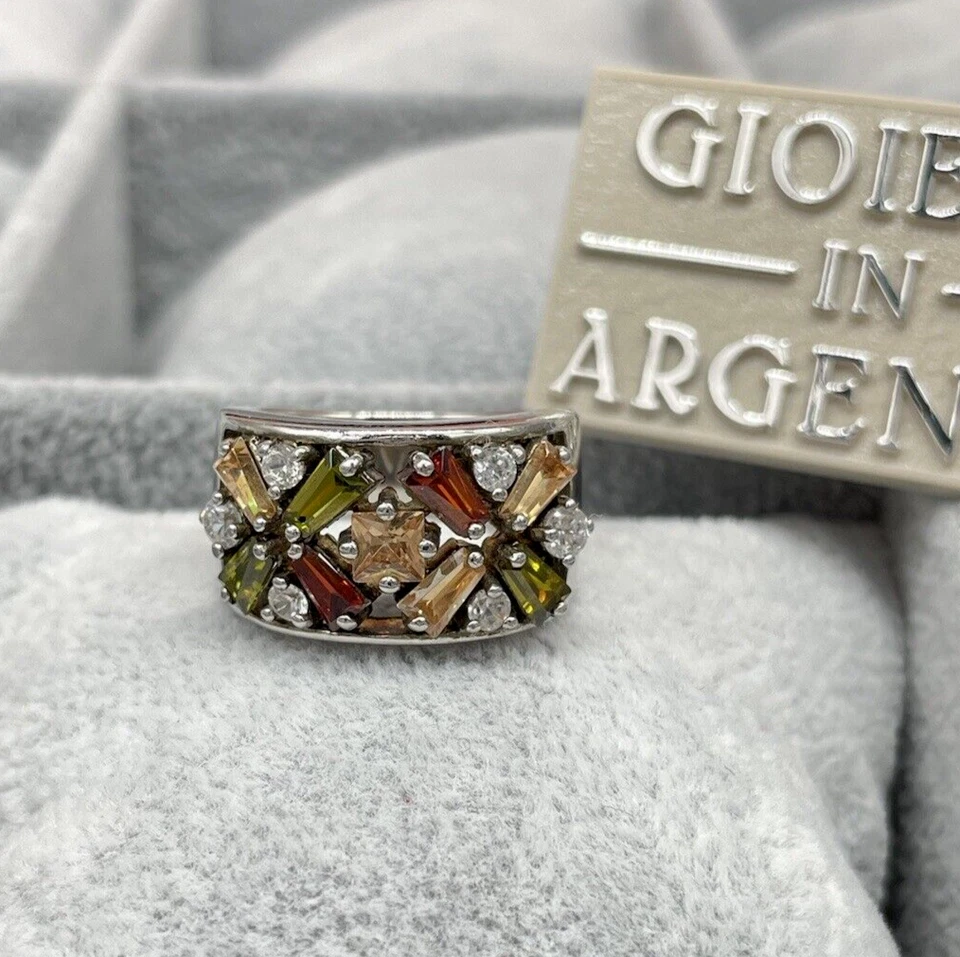 Anello femminile Argento 925 Fascia pietre luminose multicolor quadrate rotonde. - Immagine 3 di 4